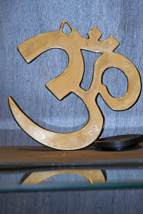 INDIAN NEPALESE ART -  BRASS OM 7'