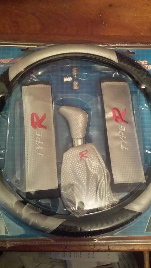 Car racing kit