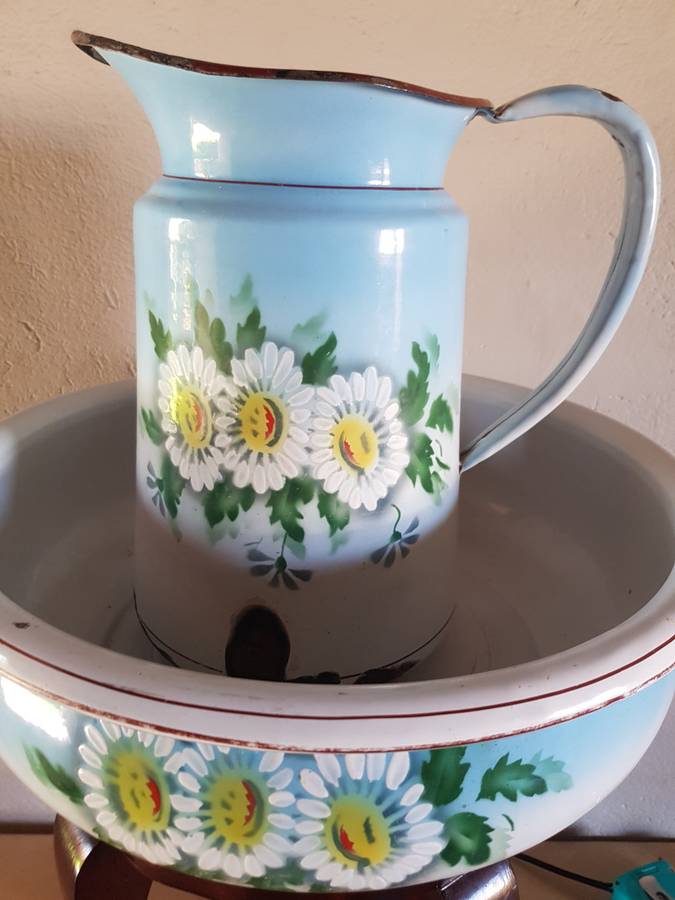 VINTAGE ENAMEL JUG AND BASIN