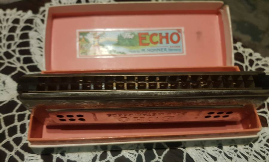 STUNNING VINTAGE HARMONICA M.HONER ECHO DOUBLE SIDED PLAYING
