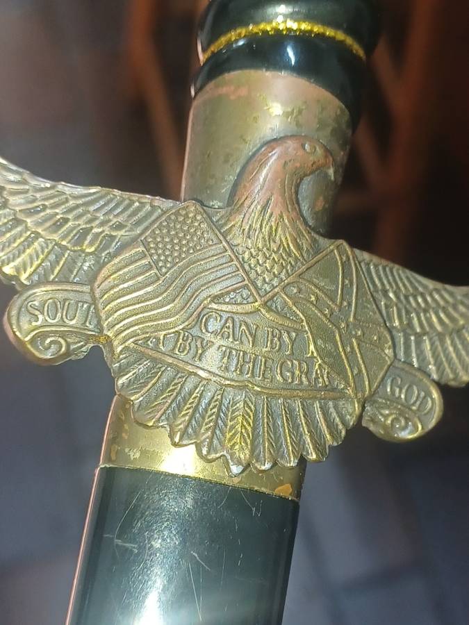 STUNNING ANTIQUE DISPLAY OFFICER SWORD