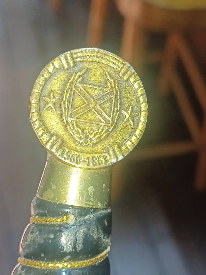 STUNNING ANTIQUE DISPLAY OFFICER SWORD