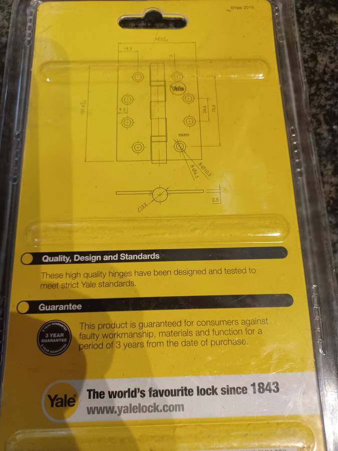 YALE HINGE