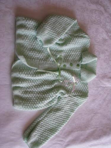 Beautiful knitted mint green jacket for baby (3-6 months)