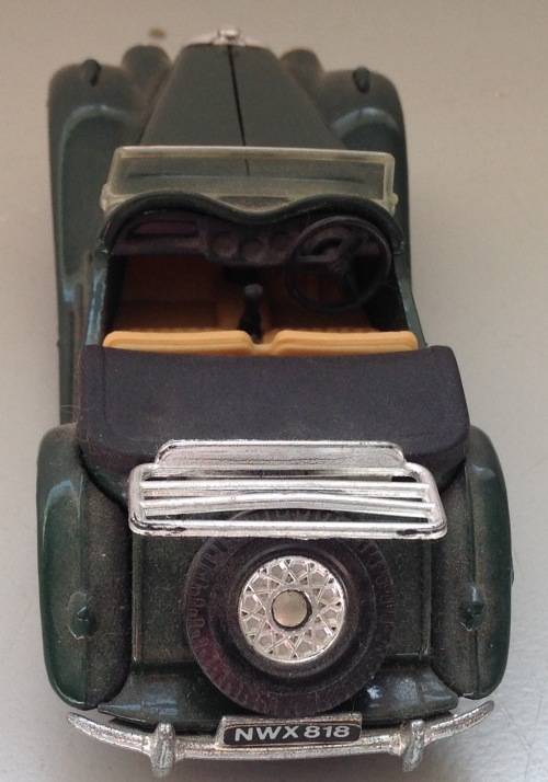 Dark green Corgi MG-TF Made in Great Britain 11.5 cms see all pics Postage R50.