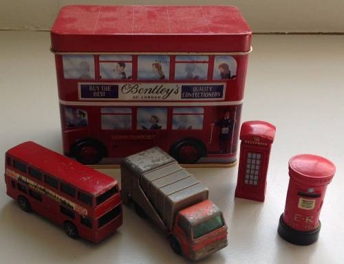 5 Different London memrobilia  see pics and description