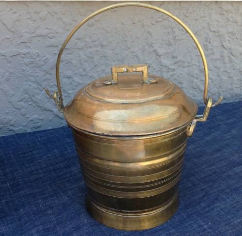 VINTAGE BRASS FOOD CONTAINER FROM INDIA. SEE PICTURES.