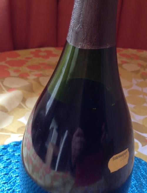 MOËT ET CHANDON CUVÉE 1976 CHAMPAGNE SEE PICS . COLLECTION OR COURIOR ONLY.
