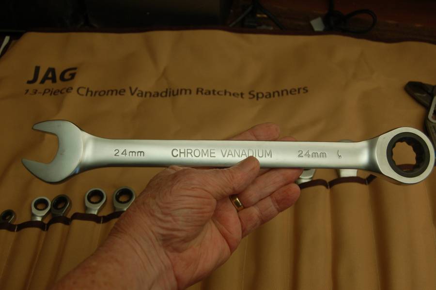 OFFERING A SUPERB QUALITY SET OF `JAG` CHROME-VANADIUM RATCHET SPANNERS