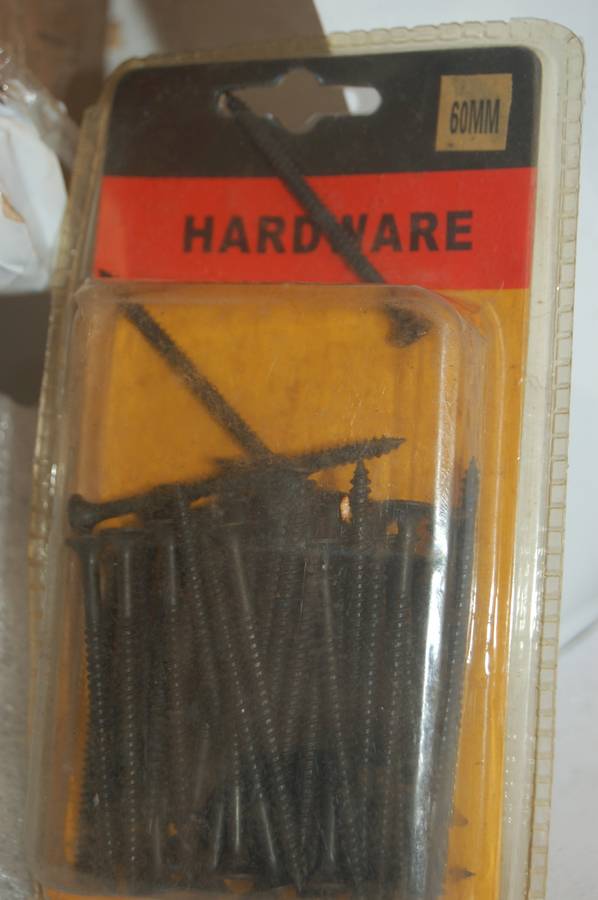 DRY WALL SCREWS IN PACKS OF 50 WITH 60MM LENGTH (EXTRA LONG)
