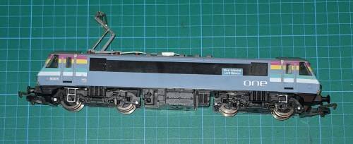 Hornby Class 90 - DCC fitted