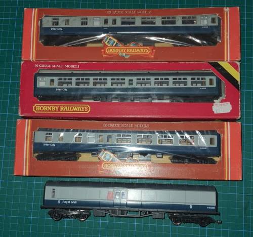 Hornby coaches - OO scale