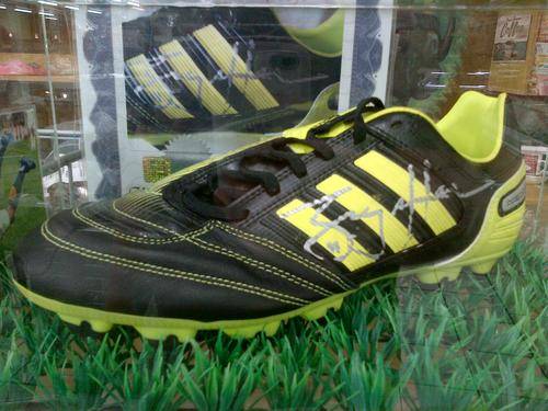 BRYAN HABANA SIGNED BOOT