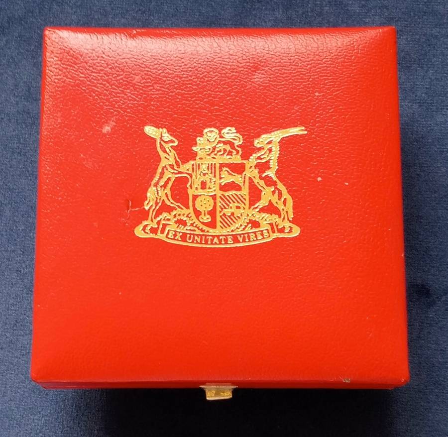 R1 1985 SILVER PROOF COIN PARLIAMENT (1910-1985) IN SAM box