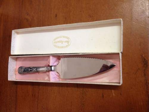 An amazing boxed Kings Pattern cake lift WOW!!!!!!!