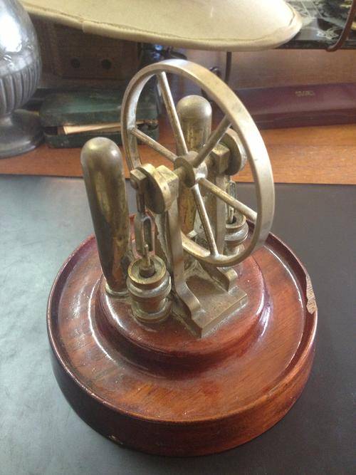 Amazing hand made brass working Piston model