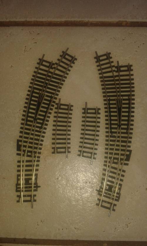 Hornby Left and right hand curved points