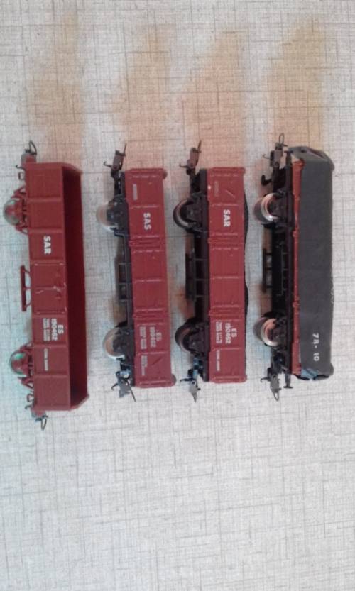 4 Lima SAR short wagons