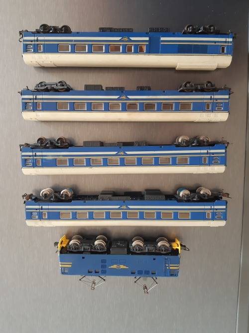 Lima blue train