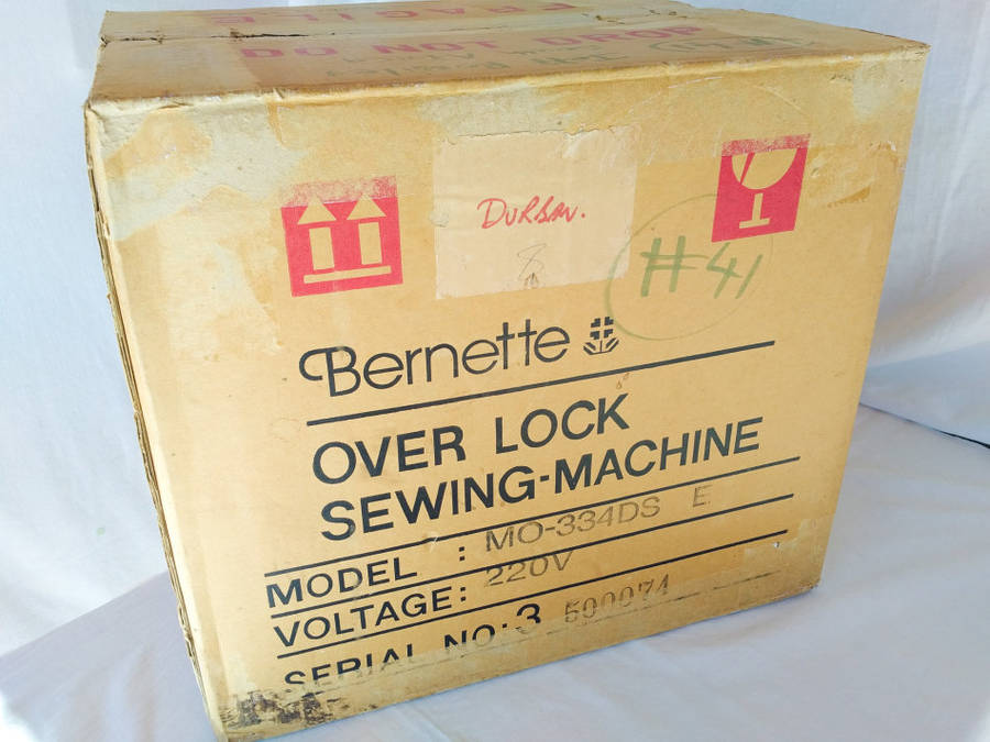 Beautiful Bernina Bernette Overlocker MO-334DS E