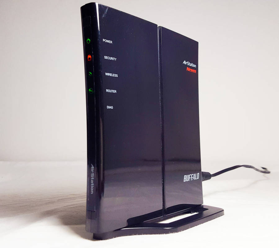 Buffalo WHR-G300N V2 AirStation Nfiniti Wireless-N Router and Access Point