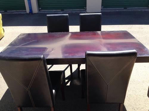 Dining Room Table and 4 Chairs