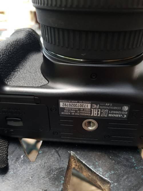 Very good condition rarely used canon 1300D with 18-55 mm lens, canon bag WIFI and more