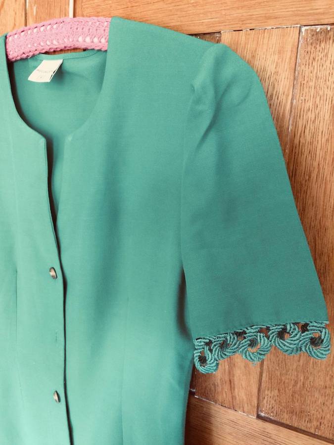 **SALE !! **   VINTAGE WOOLWORTHS FITTED GREEN DRESS  - SIZE 8
