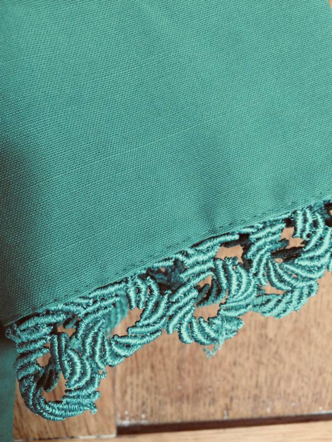 **SALE !! **   VINTAGE WOOLWORTHS FITTED GREEN DRESS  - SIZE 8