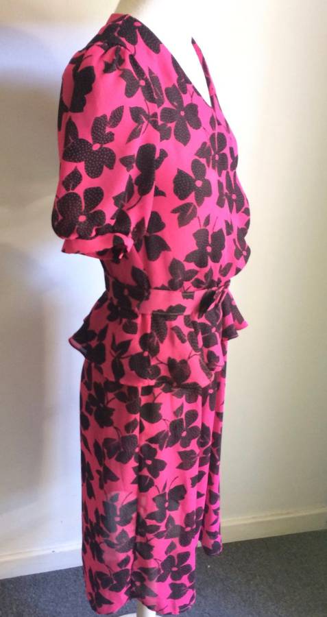 ##SALE##VINTAGE PINK AND BLACK FLOWERED PEPLUM DRESS  - SIZE 11 BUST 92 CM