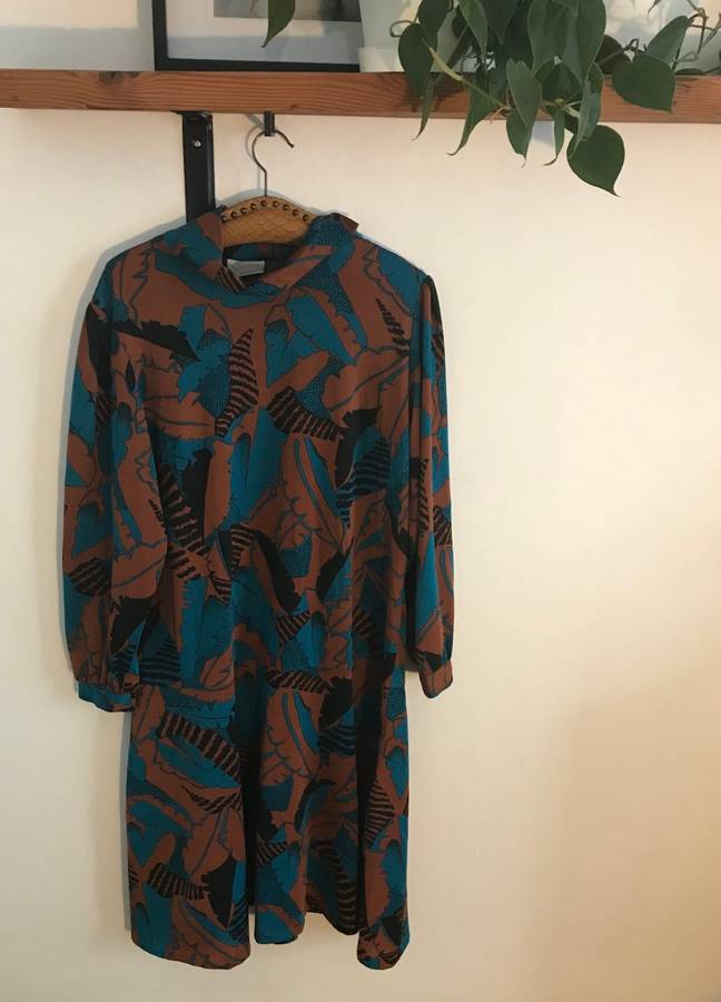VINTAGE SHELLEY BROWN AND TEAL LEAVE PRINT DRESS - 16
