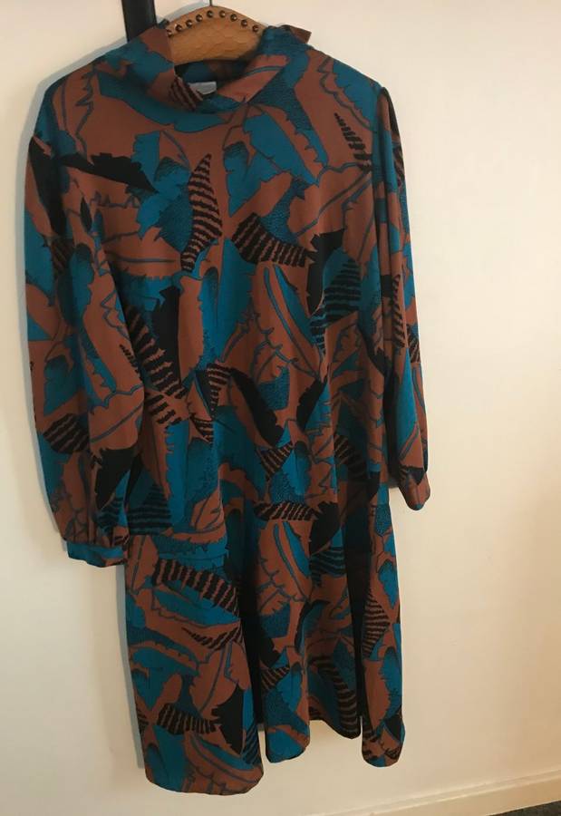 VINTAGE SHELLEY BROWN AND TEAL LEAVE PRINT DRESS - 16