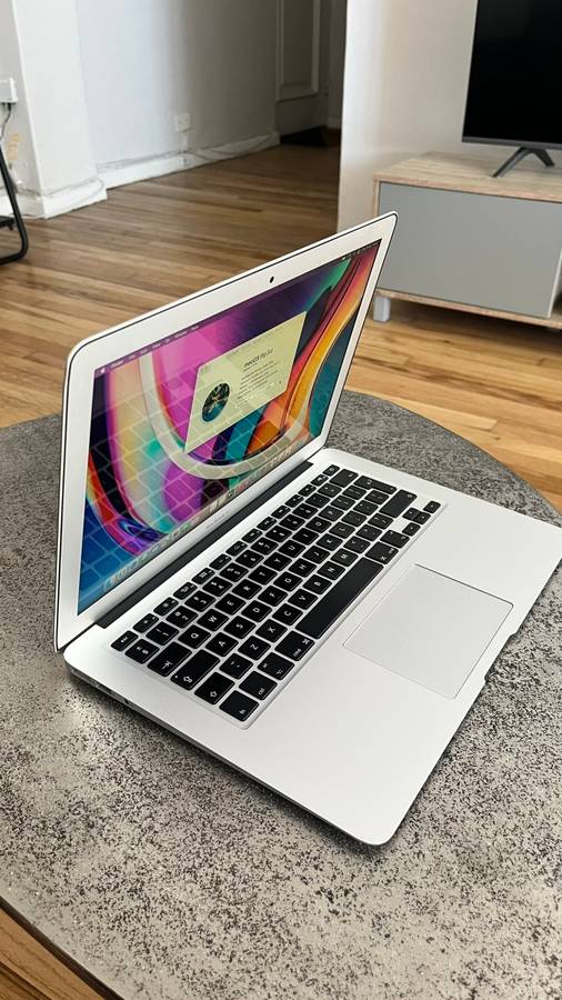 Macbook Air (13-Inch, Early 2014)