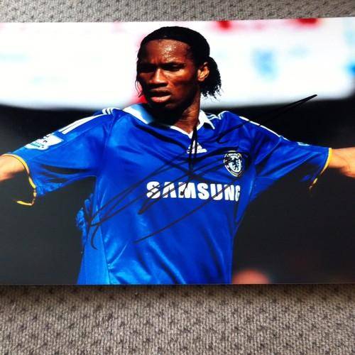 Official hand signed Dieder Drogba Chelsea Fa cup winners photo .Rare item.