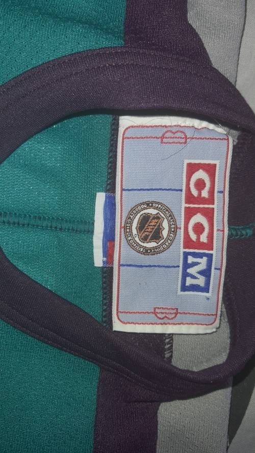 Very rare The Mighty ducks Jersey .....