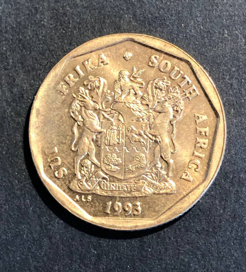 MAJOR MINT ERROR - DIE BREAK ON 1993 50c COIN!