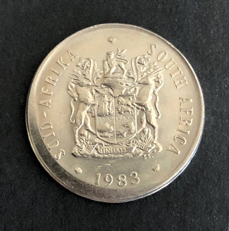 MAJOR MINT ERROR - 1983 20c COIN STRUCK OFF-CENTRE!
