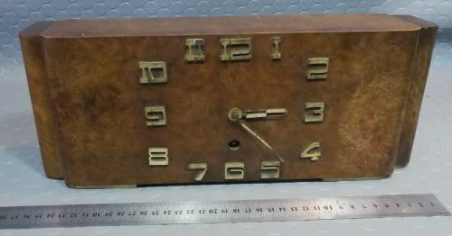 Beautiful wood antique mecanical mantel clock (Not tested no key)