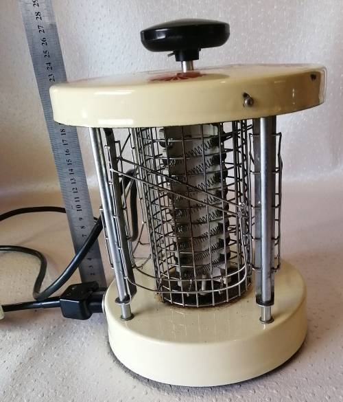 Vintage Enamel Swivel Toaster (Working)