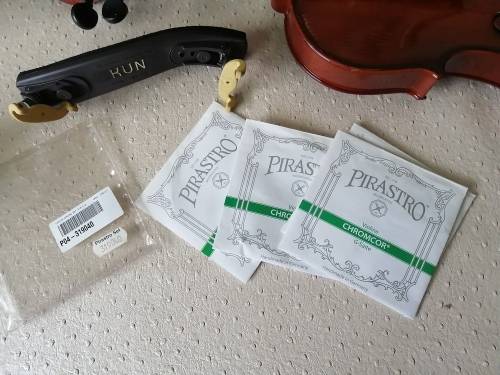 Stunning!! Richmann 1/2 violin Complete bundle!! (Very good condition)