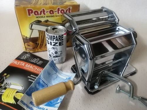 Past-a-Fast pasta machine made in Italy (complete never used)