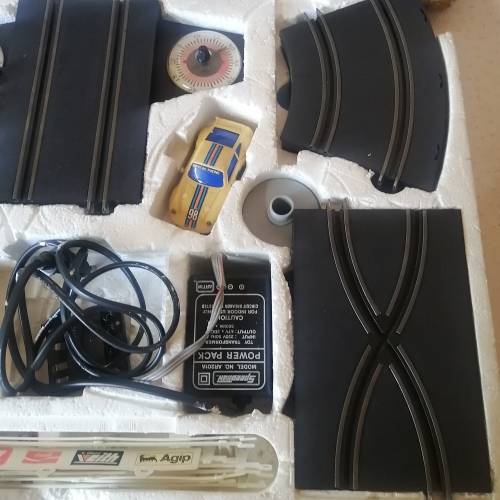 Vintage _Porsche vs Maserati Scalextric - Complete