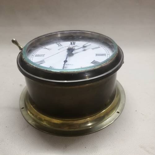 Vintage Quarts Brass Ship Clock made for the Royal Navy - 100% Working