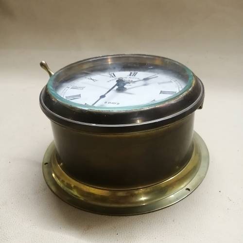 Vintage Quarts Brass Ship Clock made for the Royal Navy - 100% Working