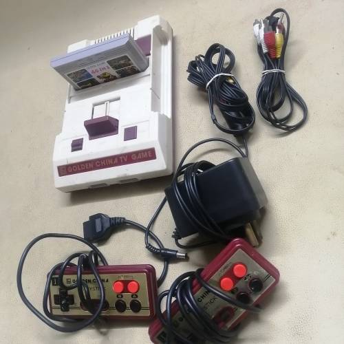 VINTAGE GOLDEN CHINA GAMING CONSOLE AND 40 GAME DISK