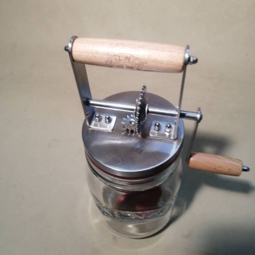 MINT CONDITION KILNER BUTTER CHURNER