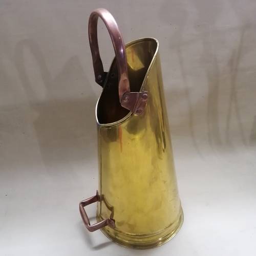 VINTAGE SOLID YELLOW AND RED COPPER COAL SCUTTLE