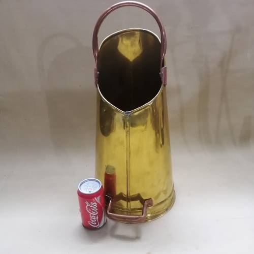 VINTAGE SOLID YELLOW AND RED COPPER COAL SCUTTLE