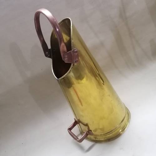 VINTAGE SOLID YELLOW AND RED COPPER COAL SCUTTLE