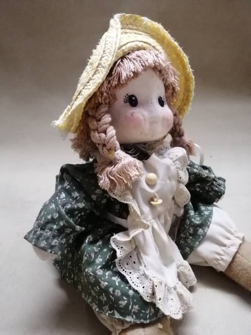 Vintage Wind-up Musical Motion Fedro Sando Ragdoll  (Good working condition)